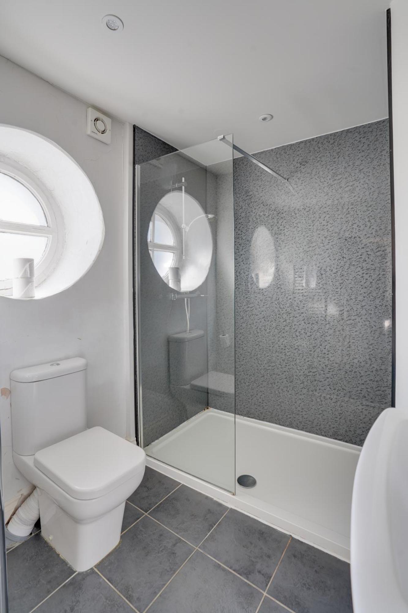 The County Hotel - Self Check-In, Ultra Fast Wi-Fi, Free Parking, Central Location Selkirk Zewnętrze zdjęcie