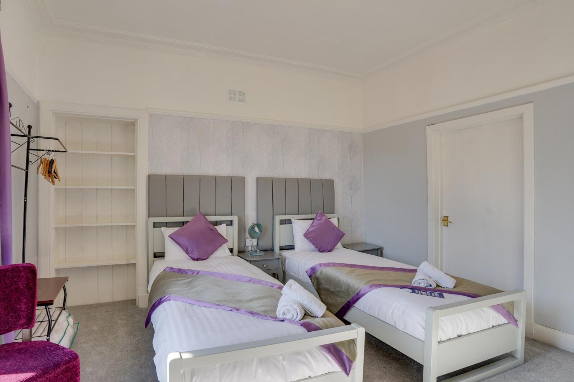 The County Hotel - Self Check-In, Ultra Fast Wi-Fi, Free Parking, Central Location Selkirk Zewnętrze zdjęcie