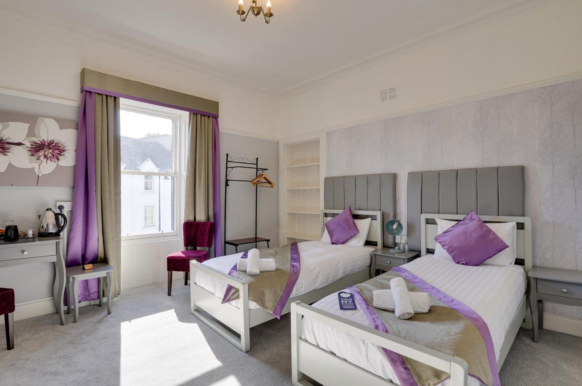 The County Hotel - Self Check-In, Ultra Fast Wi-Fi, Free Parking, Central Location Selkirk Zewnętrze zdjęcie