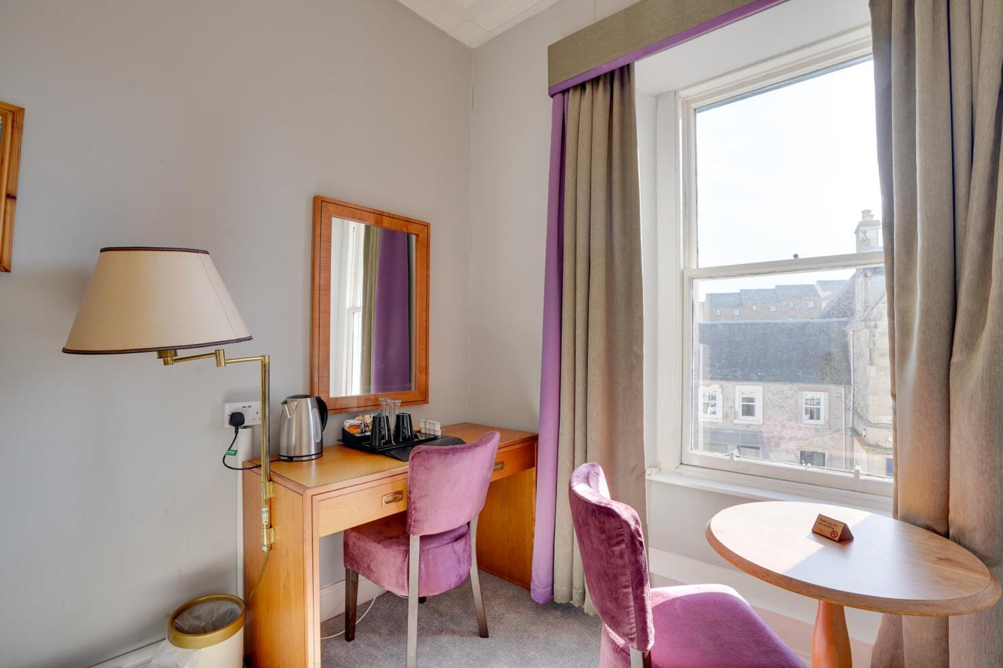 The County Hotel - Self Check-In, Ultra Fast Wi-Fi, Free Parking, Central Location Selkirk Zewnętrze zdjęcie
