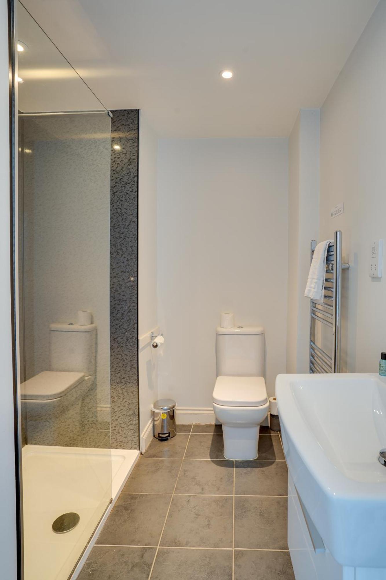 The County Hotel - Self Check-In, Ultra Fast Wi-Fi, Free Parking, Central Location Selkirk Zewnętrze zdjęcie
